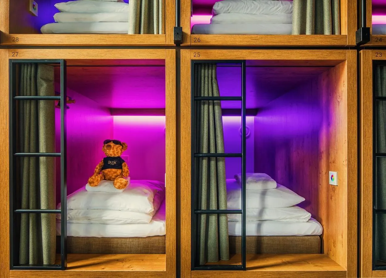 Bunk Hotel Ουτρέχτη 3*,